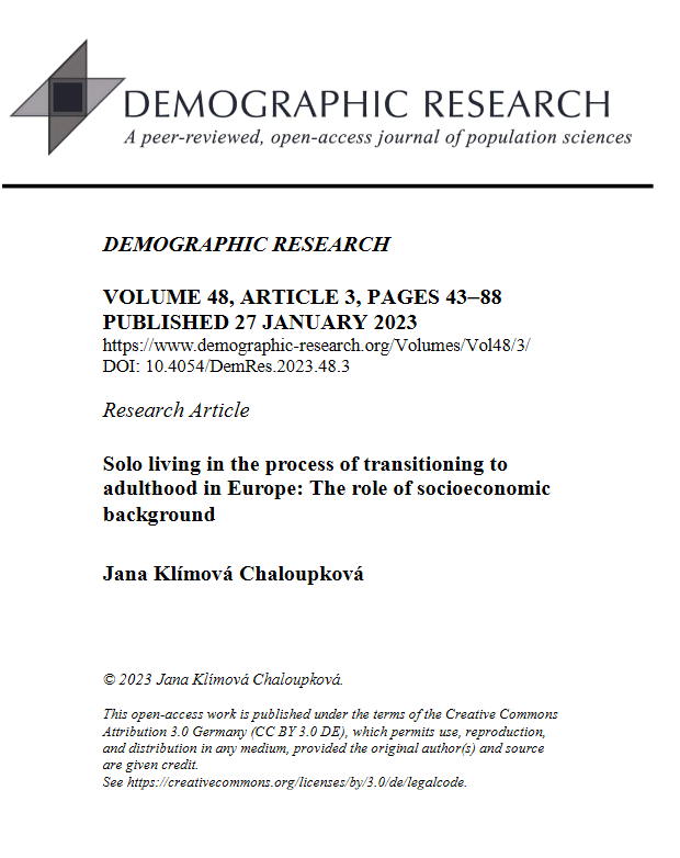Solo living in the process of transitioning to adulthood in Europe: The role of socioeconomic background